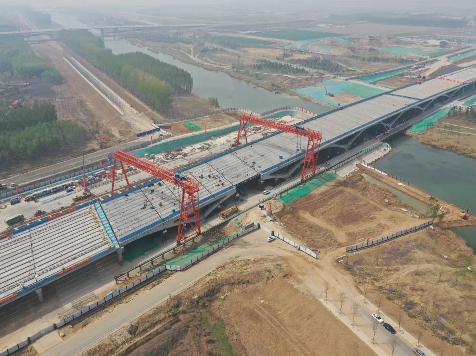 連收兩封表揚(yáng)信，講述188天“拼”出的奇跡