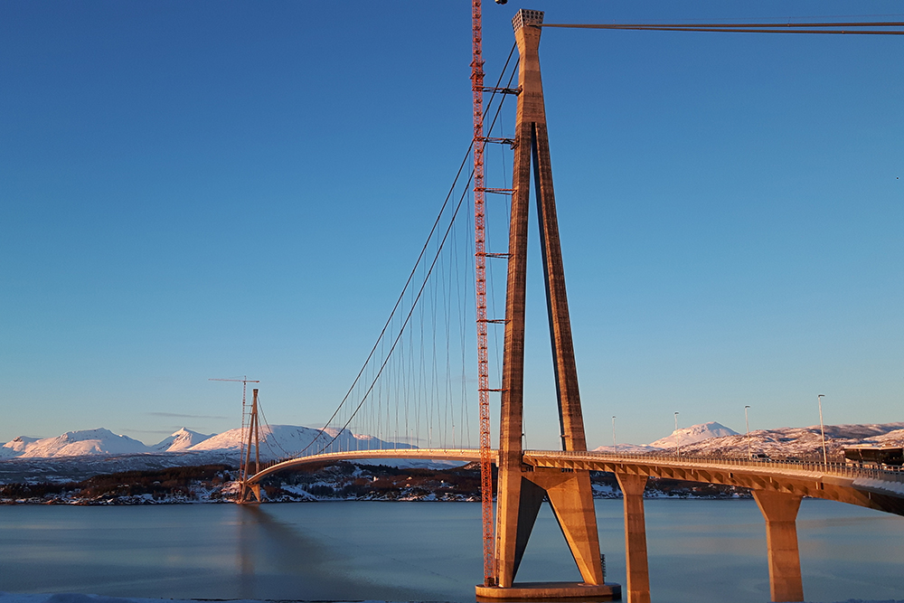 3、挪威哈羅格蘭德大橋.jpg